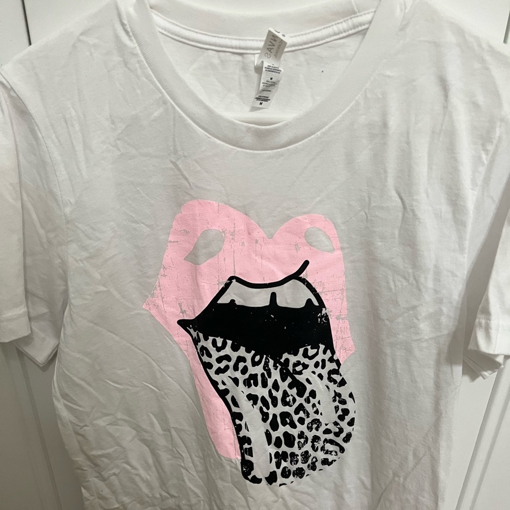 Vici tongue T-shirt